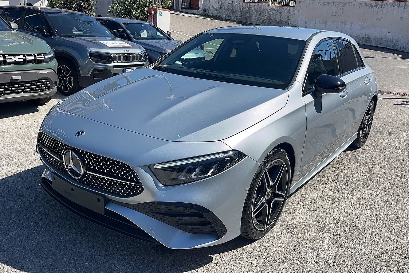Mercedes-Benz A 200 d AMG Line Advanced auto o9fy1vp0kj4vp1f33c6s