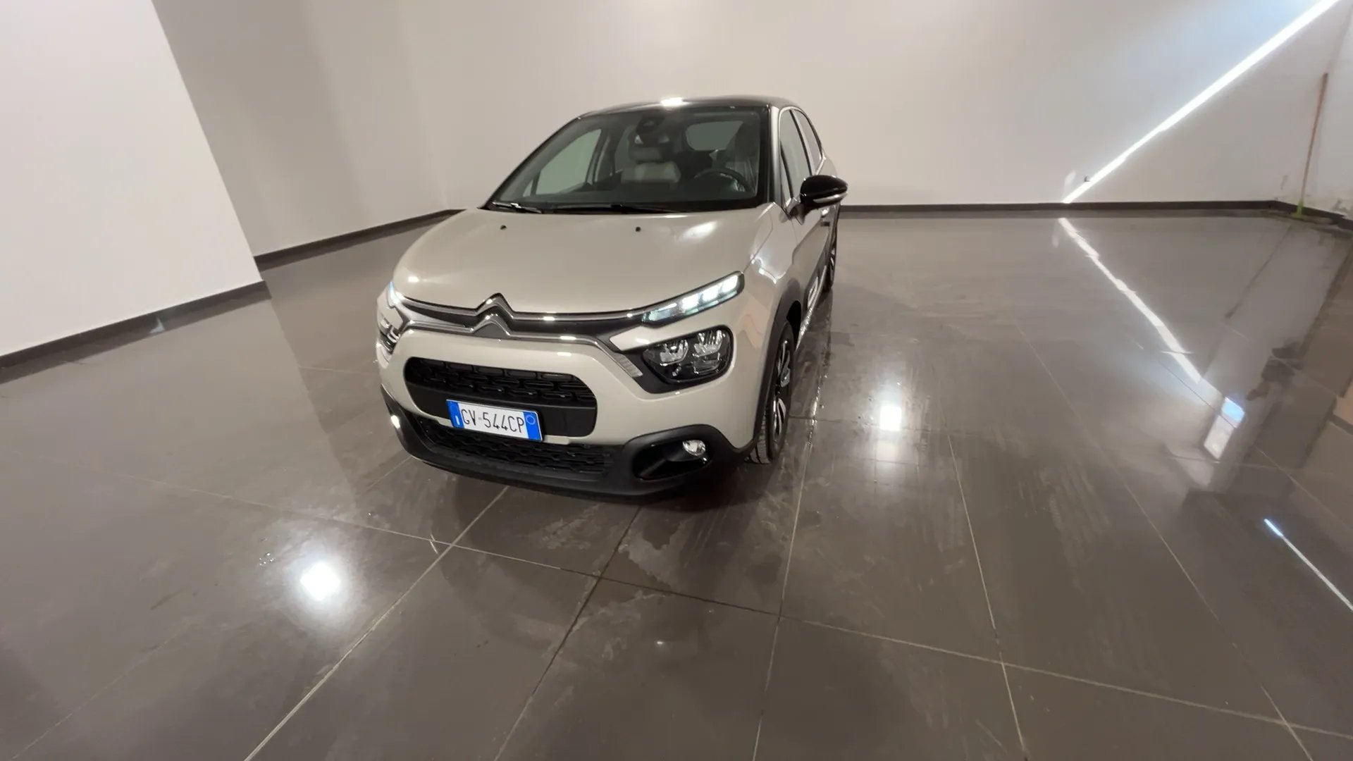 Foto 1