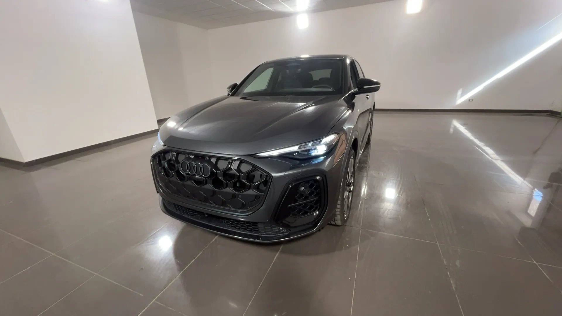 Audi Q5 Sportback 2.0 tdi mhev+ S line editio m24n3kcjzk5byq9vwc4e